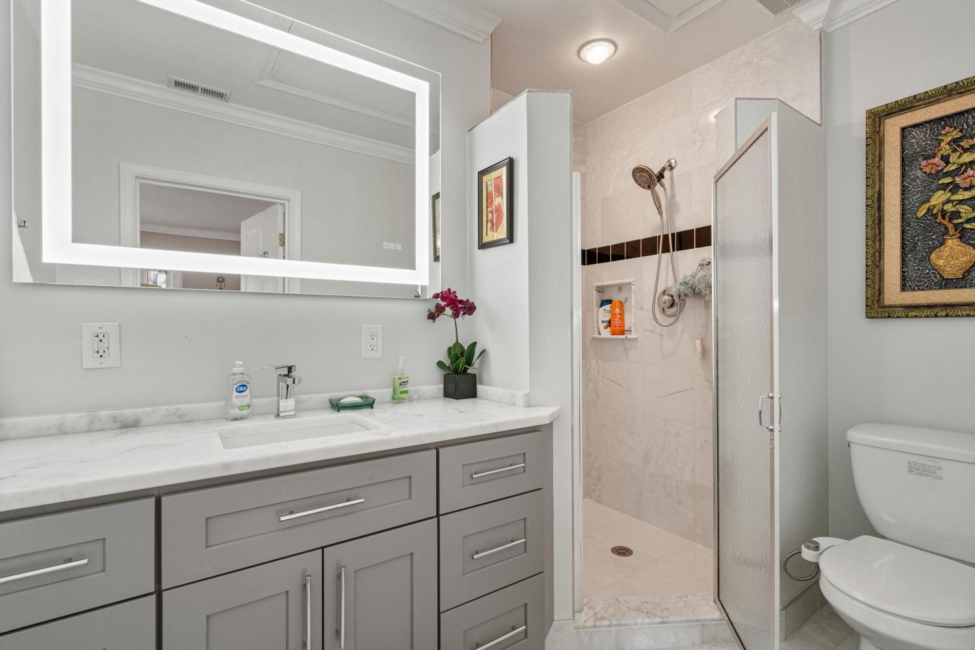 Modern & Comfy Suite Fort Washington Exterior foto